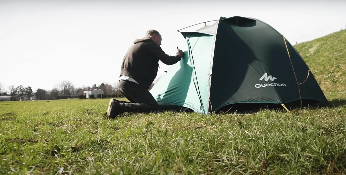 Donaties op YouTube-kanaal in ruil voor naam op de tent