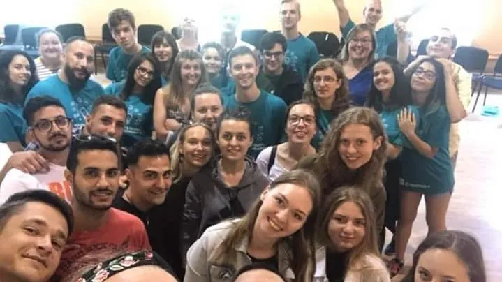 Mensen ontmoeten op reis – Welke manieren zijn er allemaal?