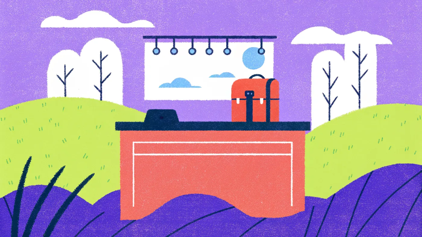 Werken in een hostel: een bed en eten in ruil voor een paar uur achter de balie Een hostelreceptie met een backpack, sleutels aan haakjes en een wereldkaart